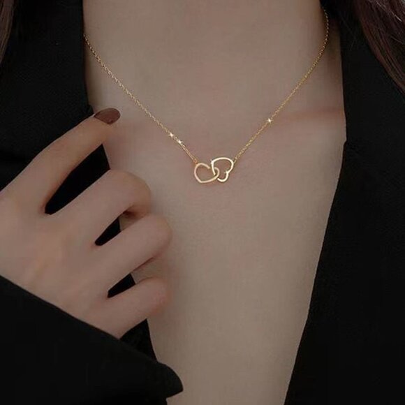 Charm pendant Necklace, Heart Charm Necklace, Dainty chain necklace - Picture 2 of 8